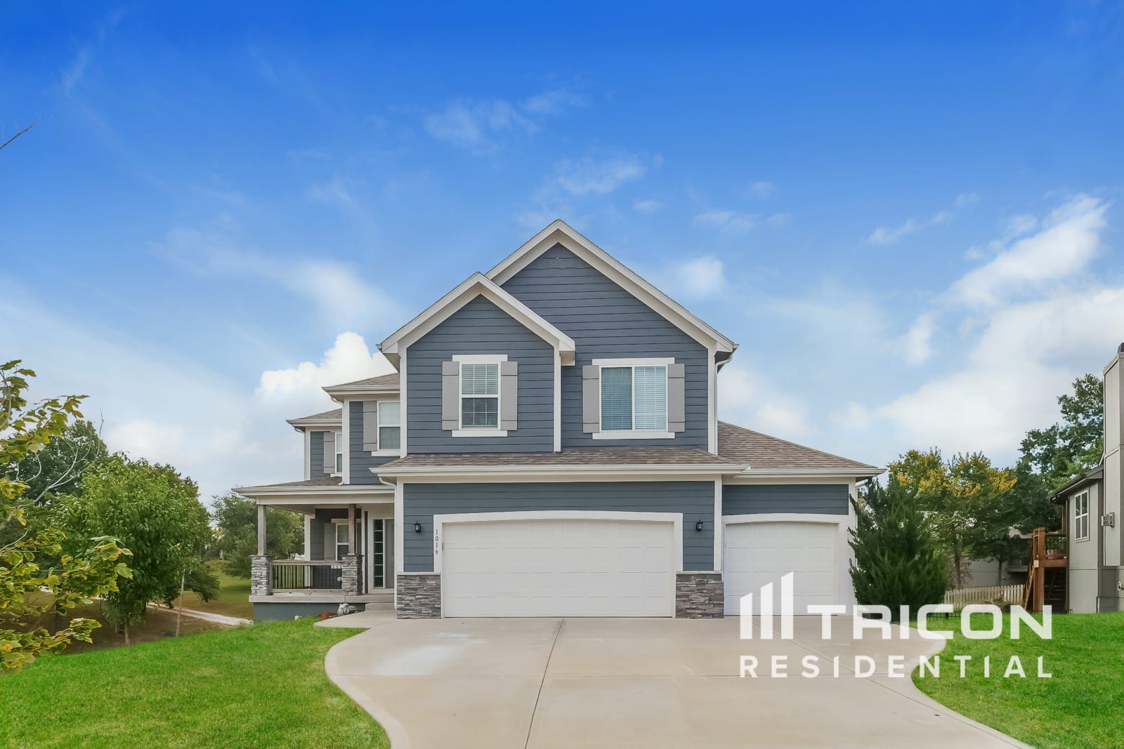 1016 SE Wood Ridge Ct Blue Springs MO