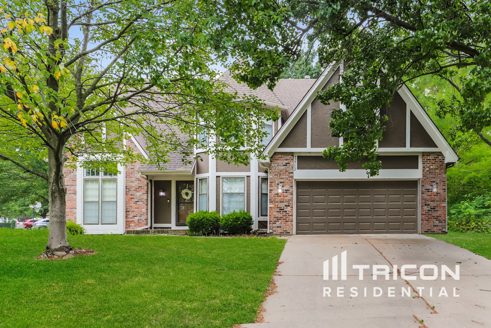 12752 Garnett Street Overland Park KS