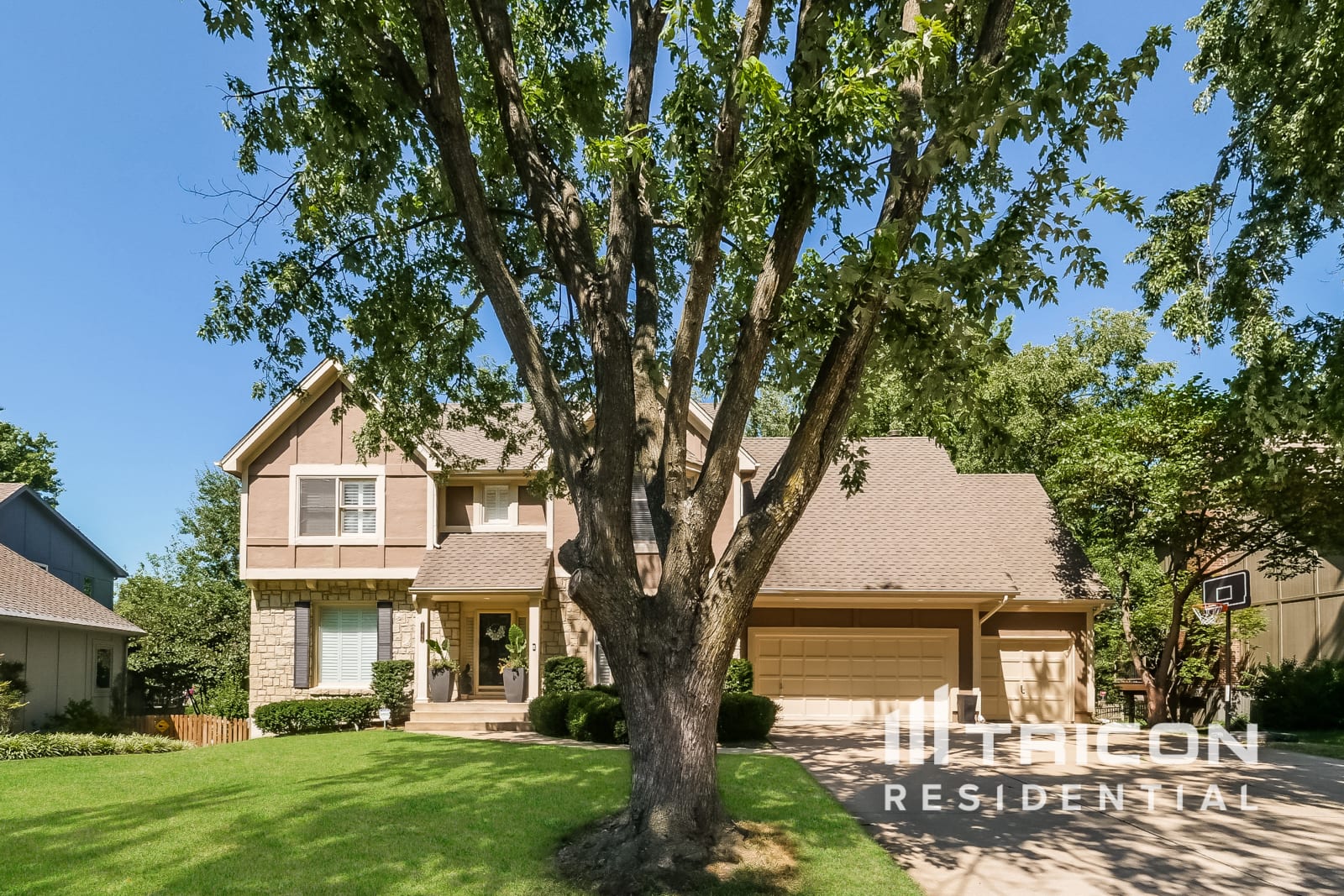 14106 Woodward St Overland Park KS