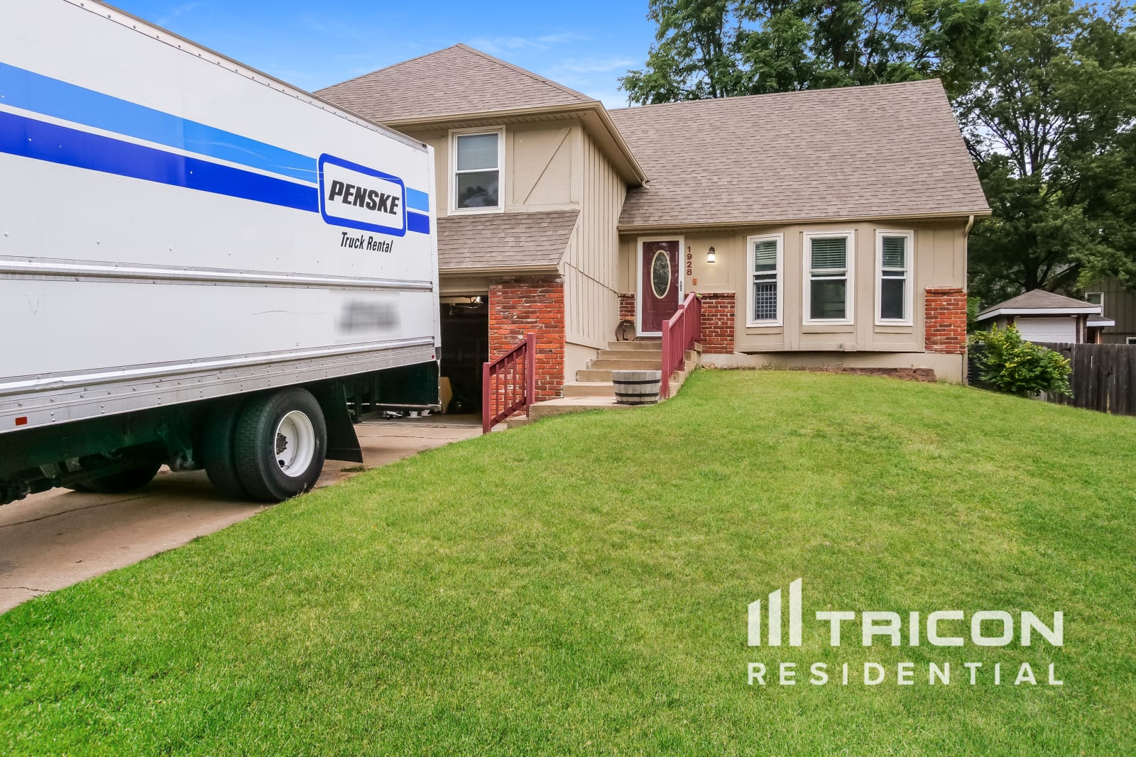 1928 E Stratford Road Olathe KS