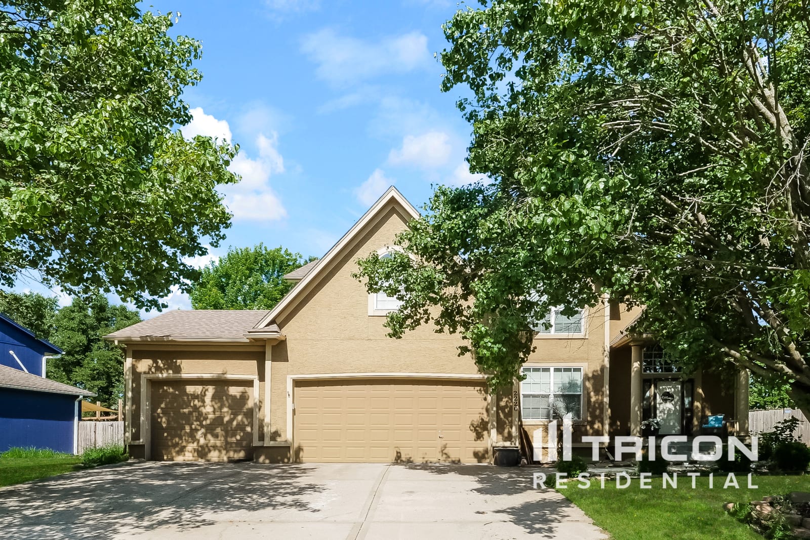 2220 Makayla Ln Greenwood MO