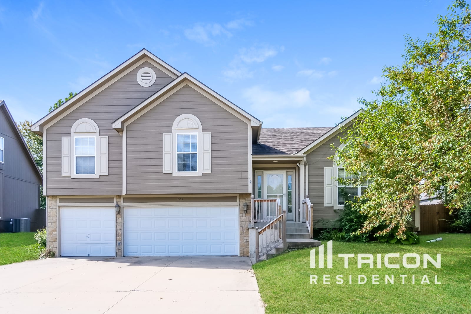 425 Granite Dr Raymore MO