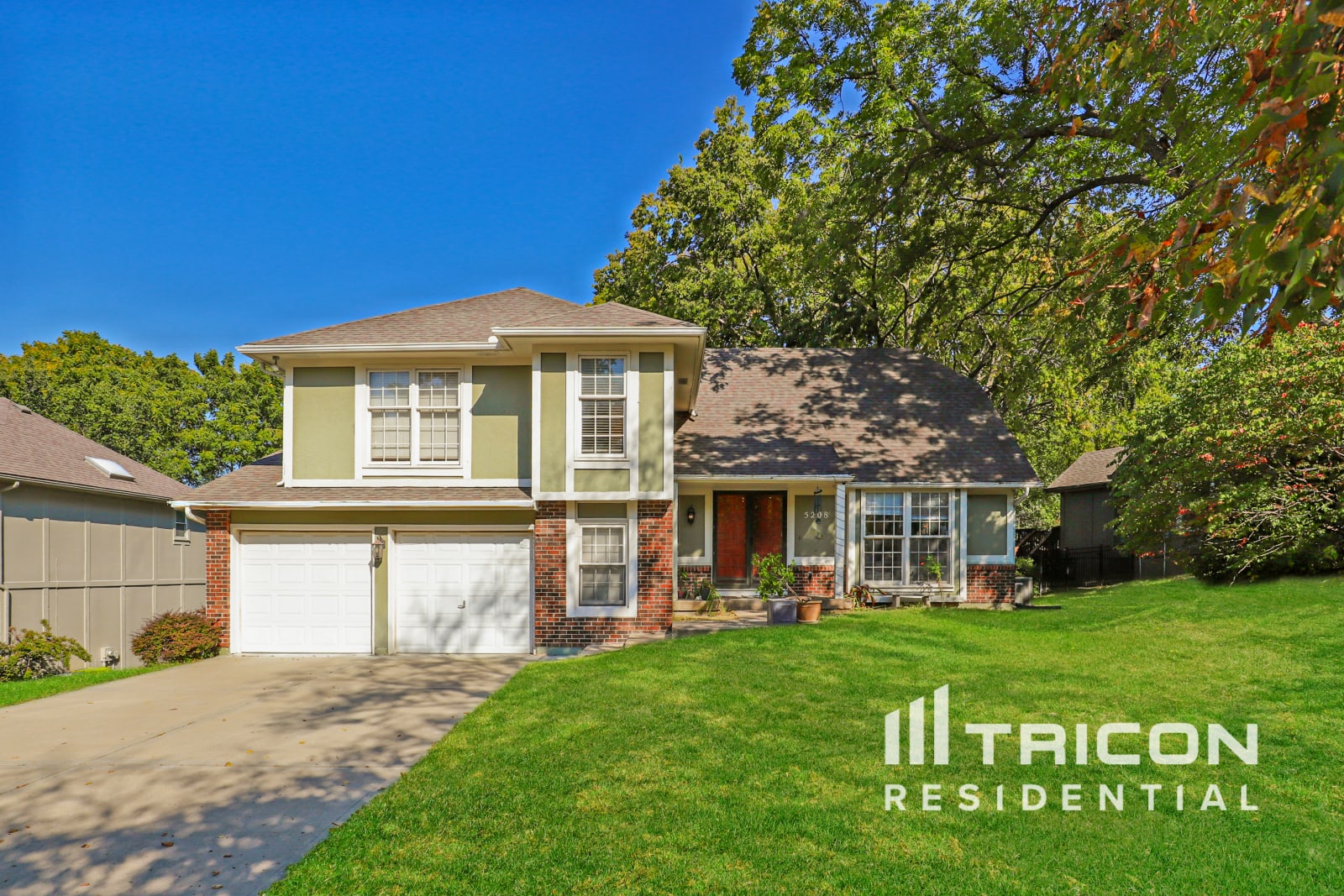 5208 NW Walden Dr Kansas City MO