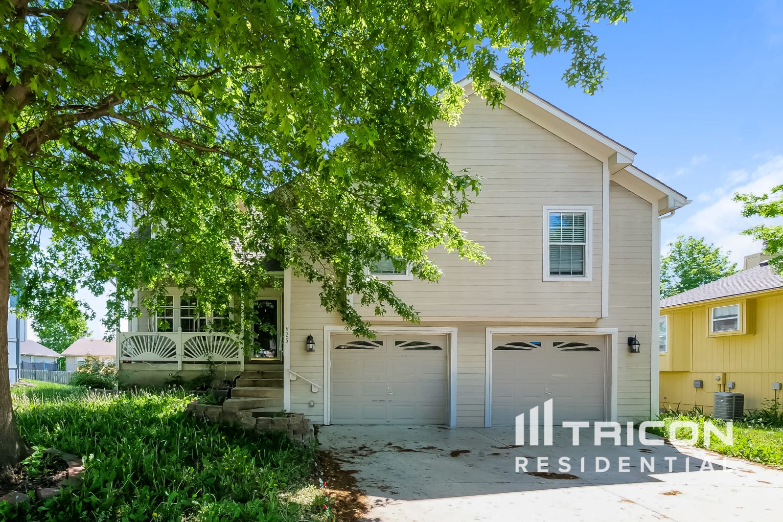 825 Southwest Ridgeview Drive Grain Valley MO