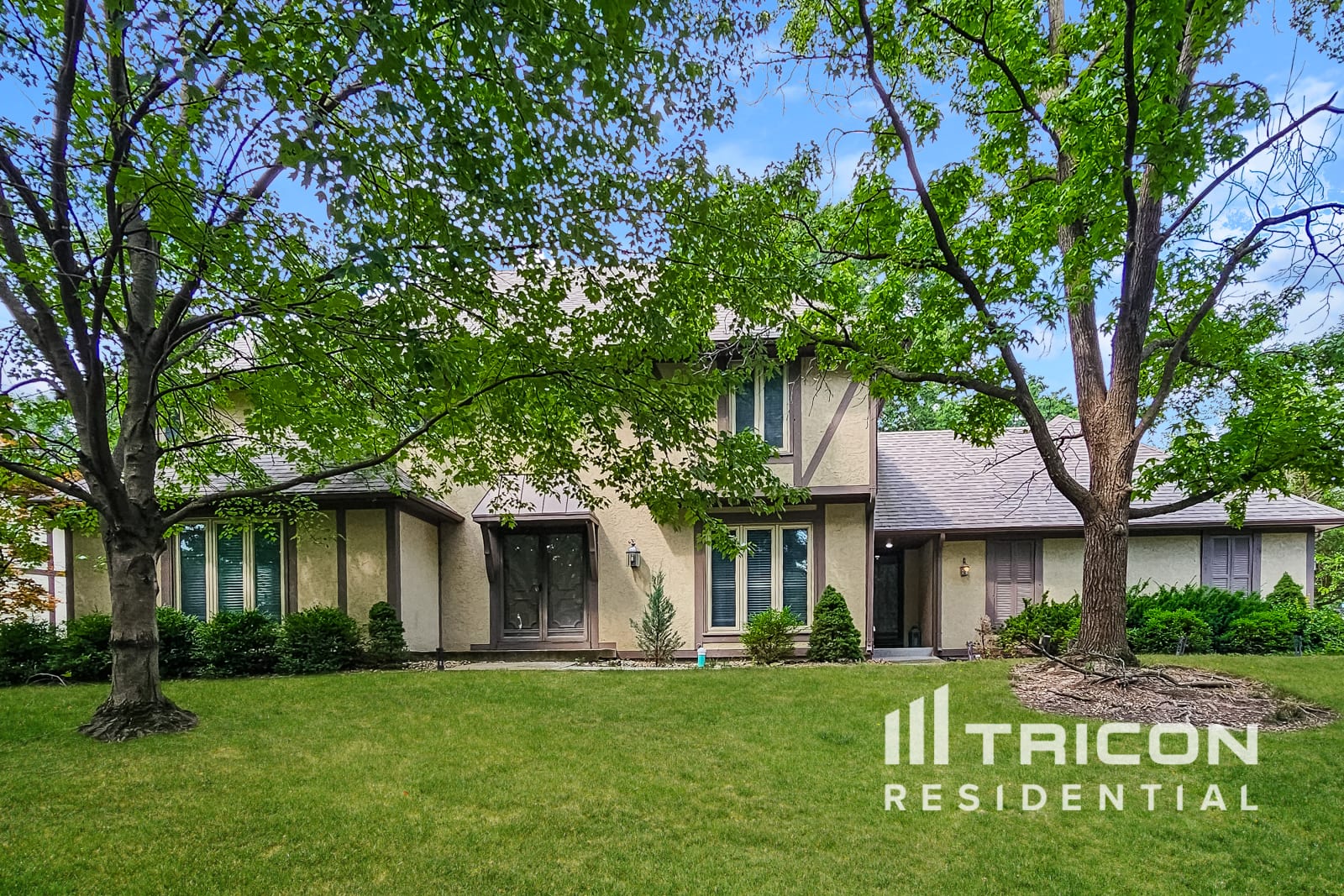 8660 W 102Nd Terrace Overland Park KS
