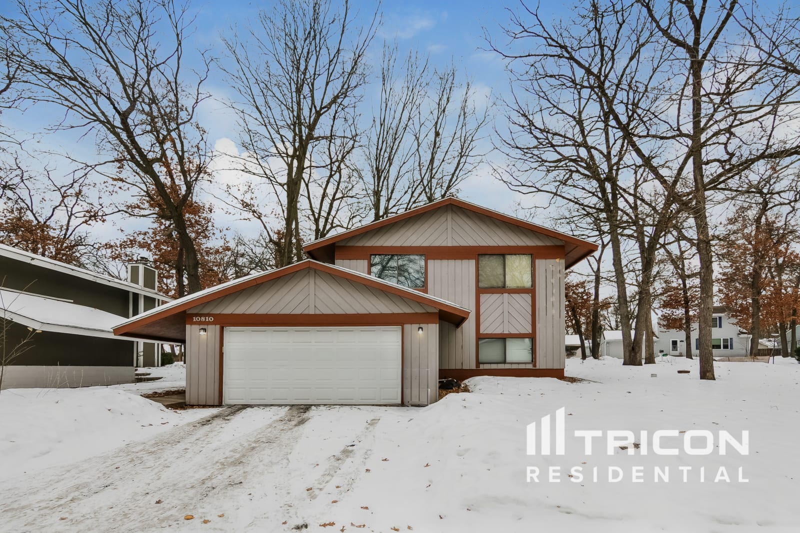 10810 Linwood Forest Dr Champlin MN