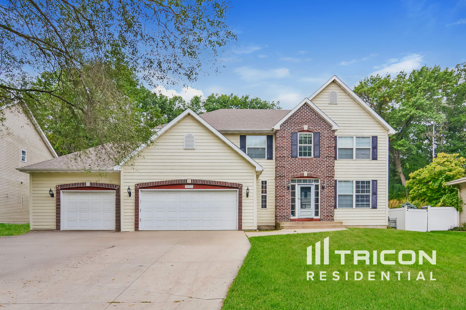 15012 Viewcrest Lane Burnsville MN