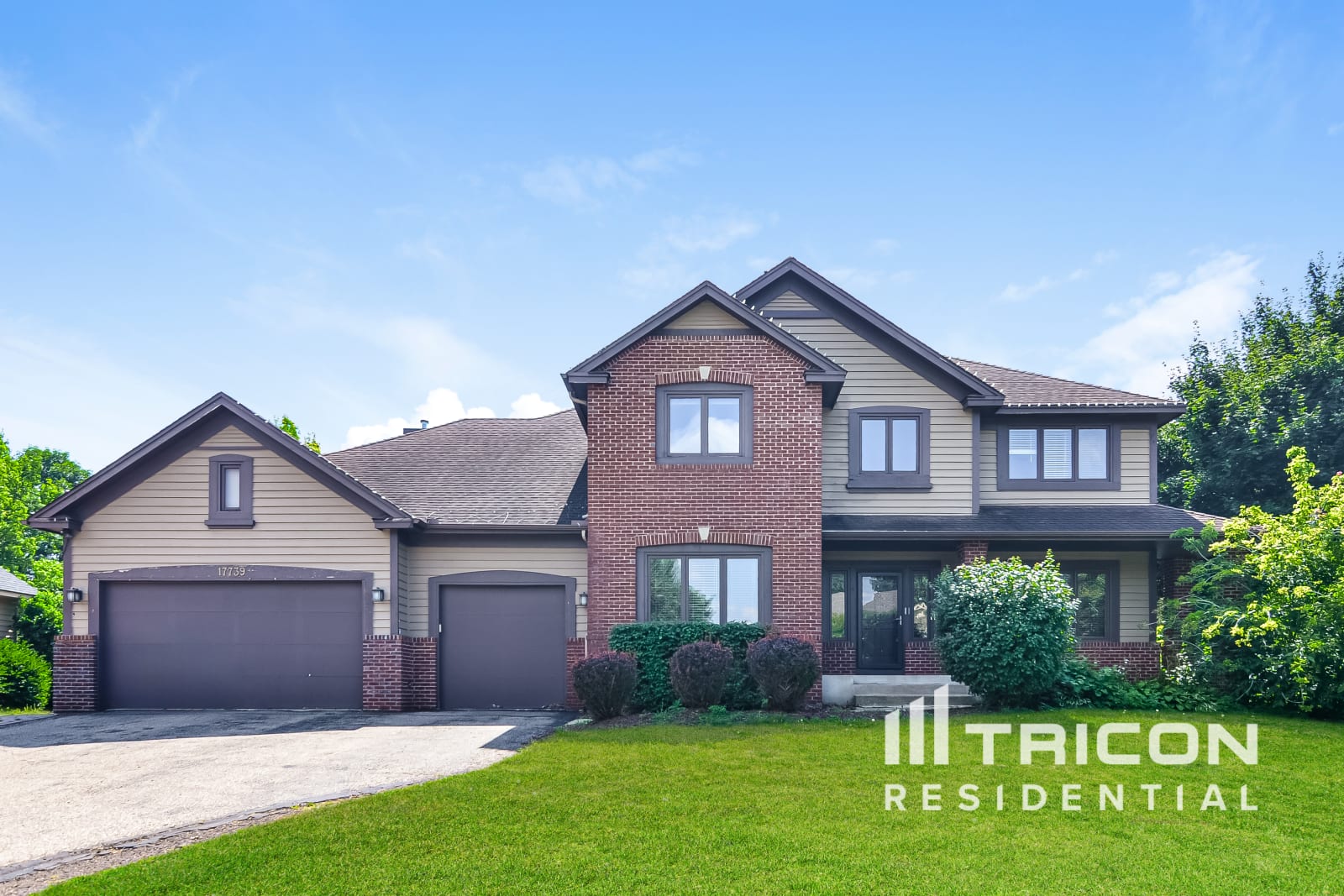 17739 Kingsway Path Lakeville MN