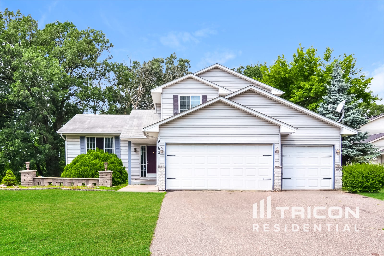 19158 Evans Cir Elk River MN