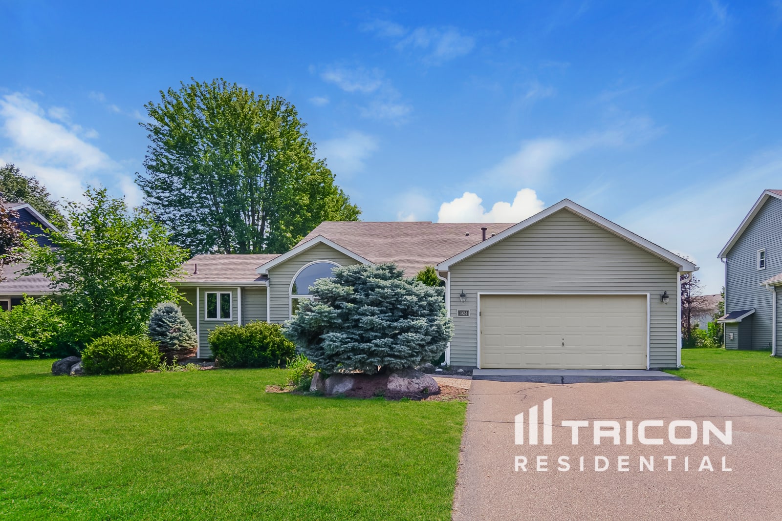 1924 French Trace Avenue Shakopee MN