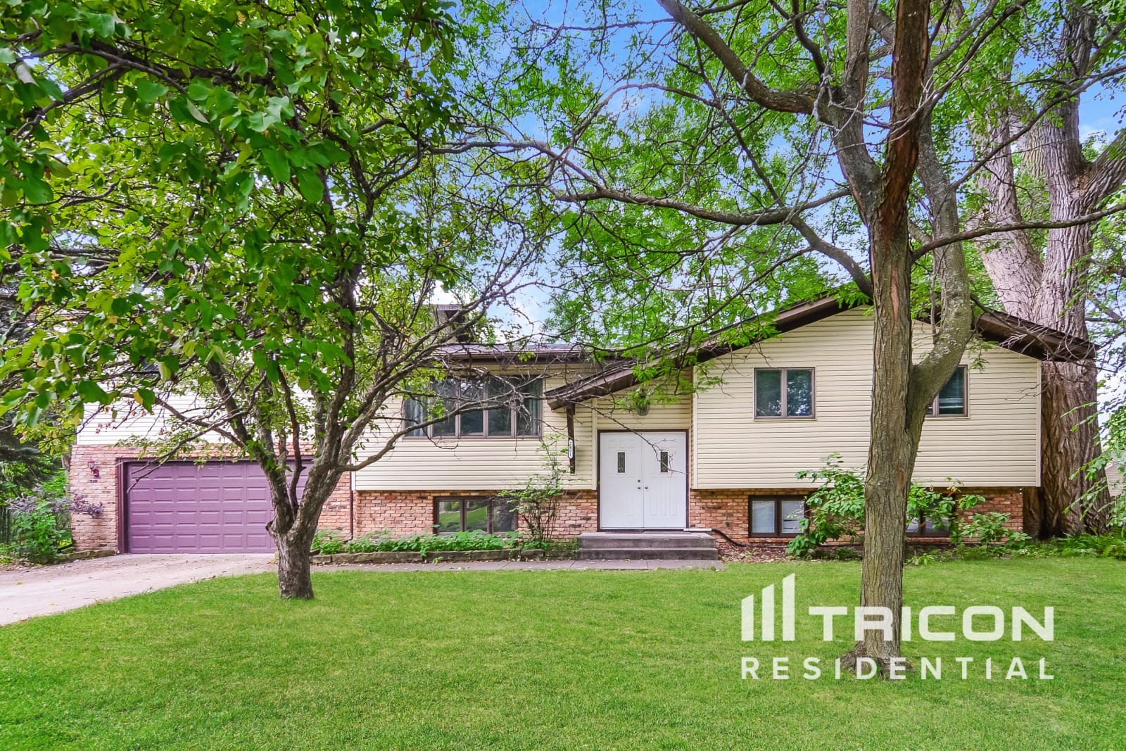 2361 5Th Street NW New Brighton MN