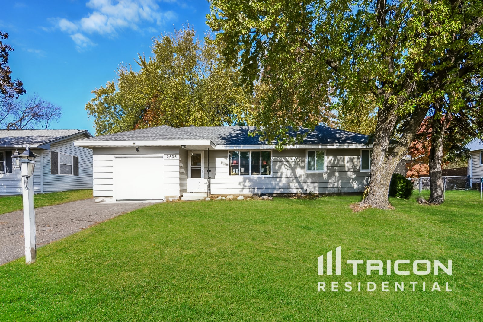 2606 65Th Avenue N Brooklyn Center MN