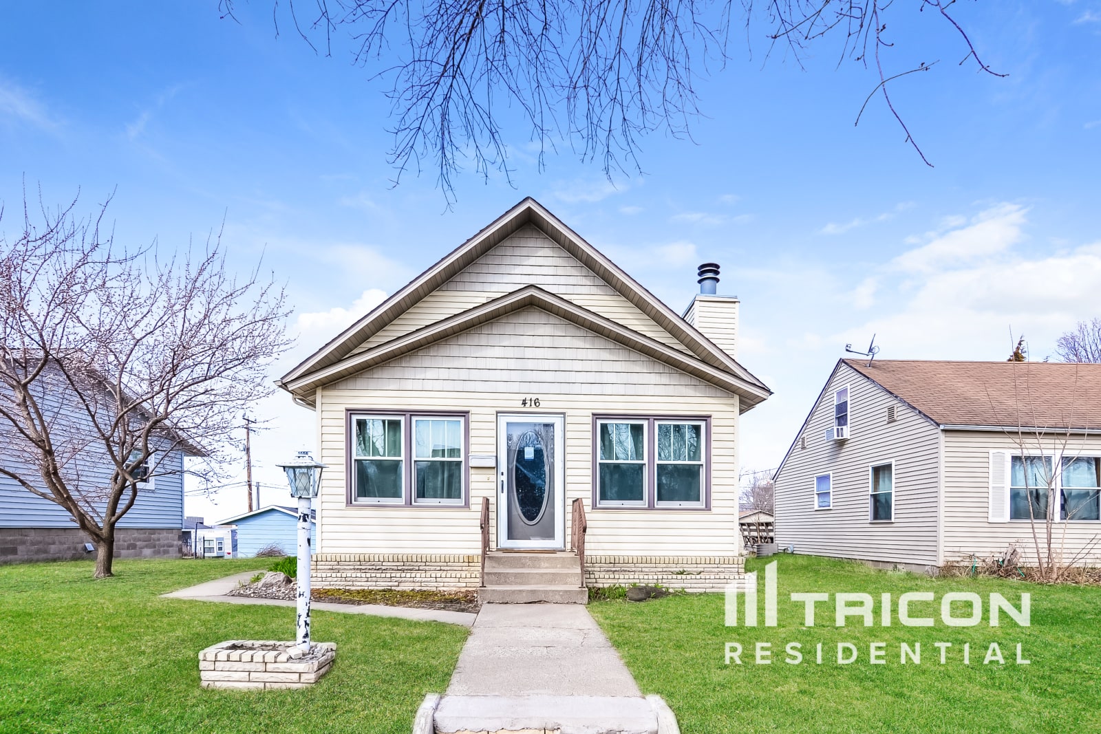 416 S Olive St Waconia MN