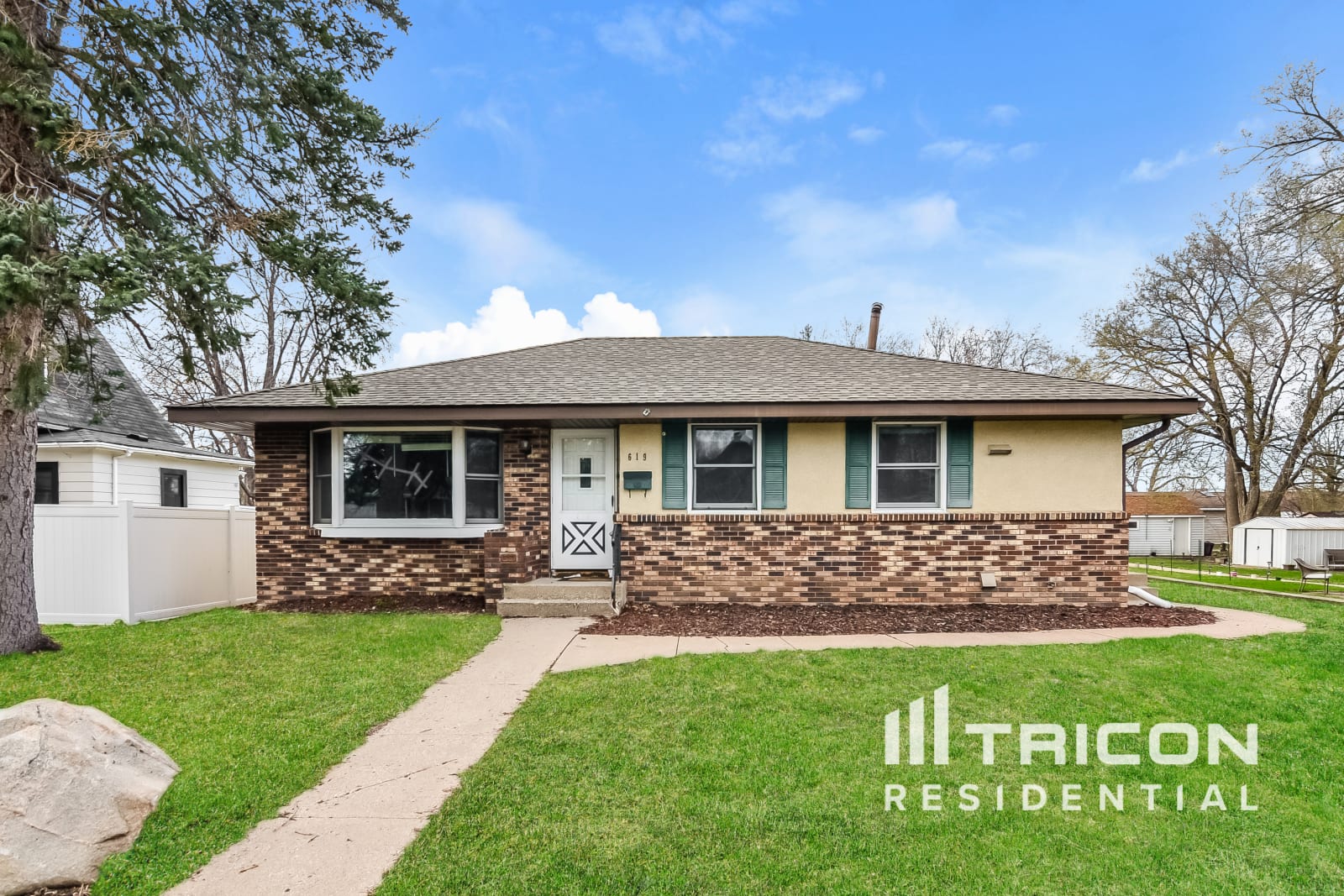 619 3rd Avenue East Shakopee MN