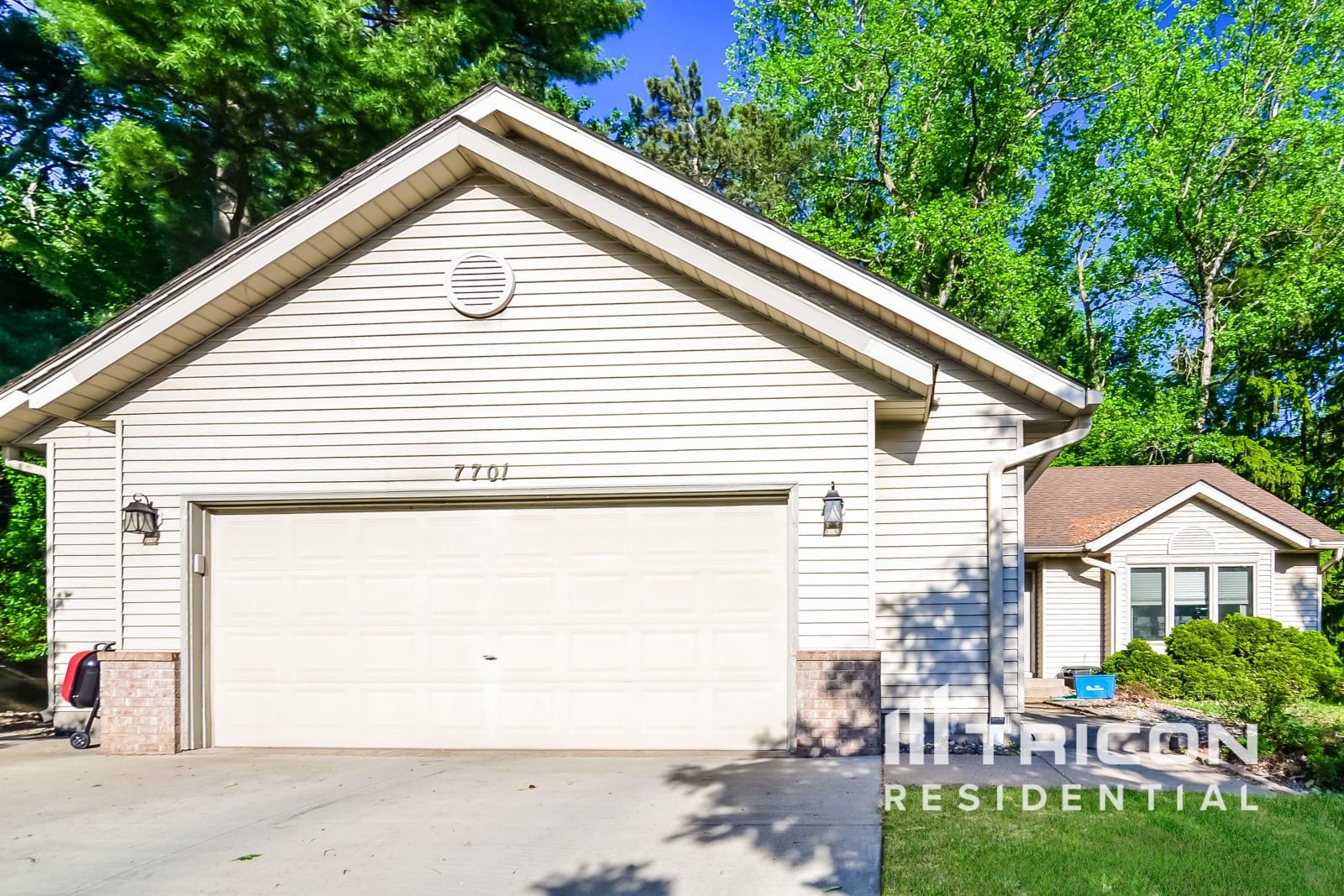 7701 Barbara Avenue Inver Grove Heights MN