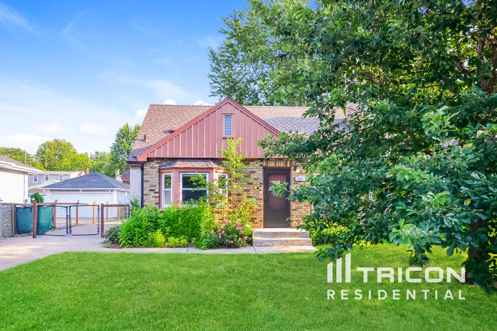 771 Hoyt Avenue W Saint Paul MN