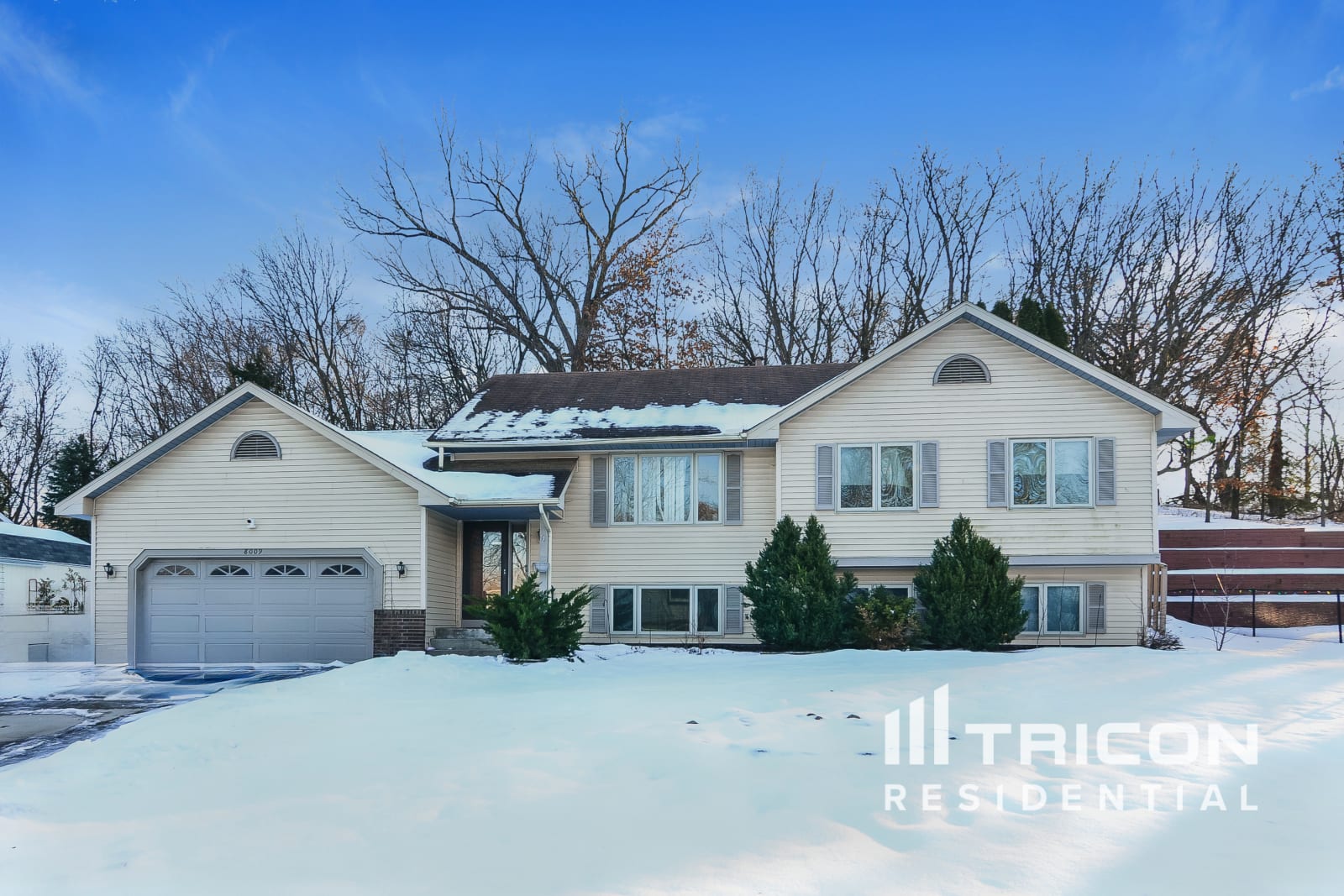 8009 Delano Way Inver Grove Heights MN