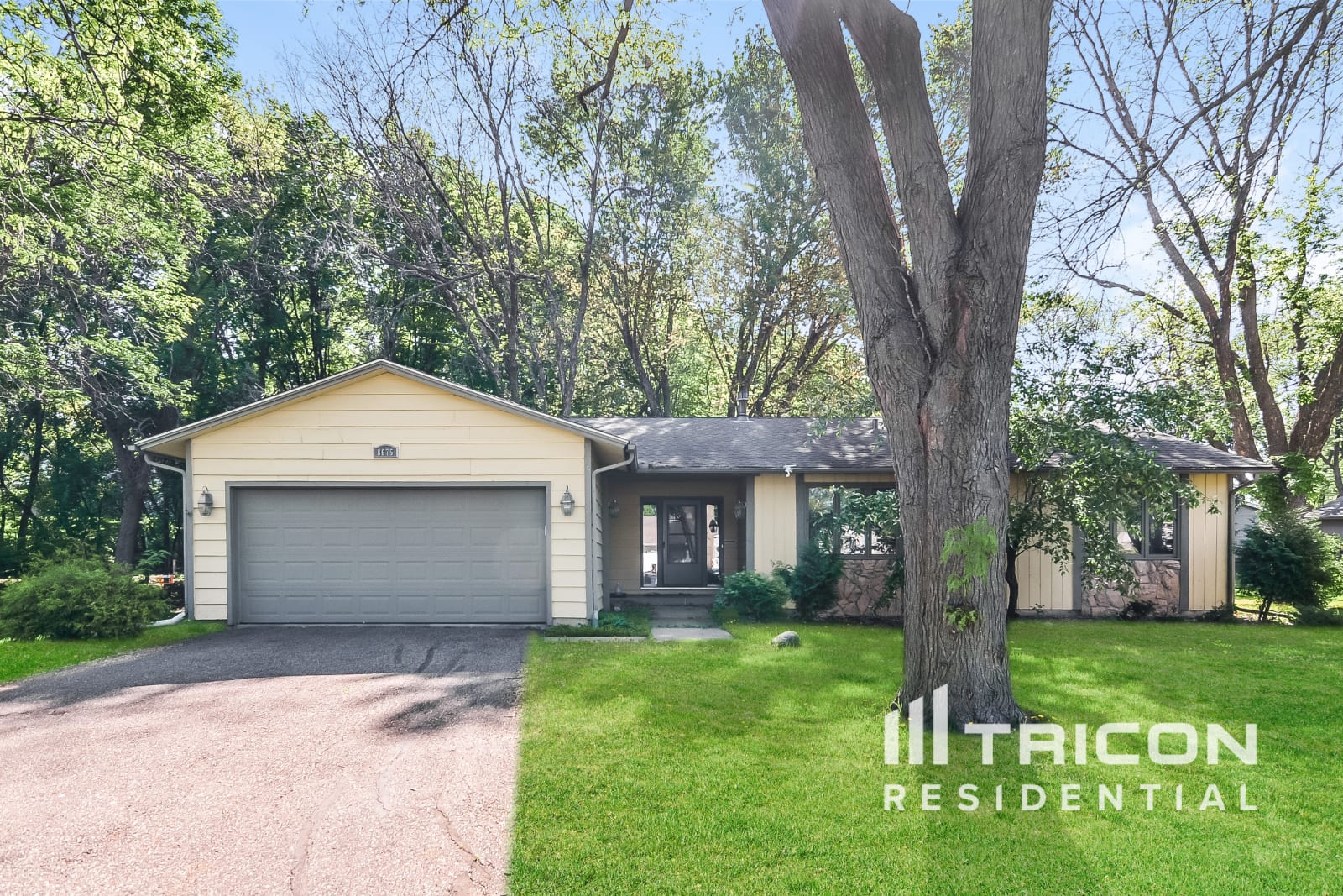 8675 Westwind Circle Eden Prairie MN