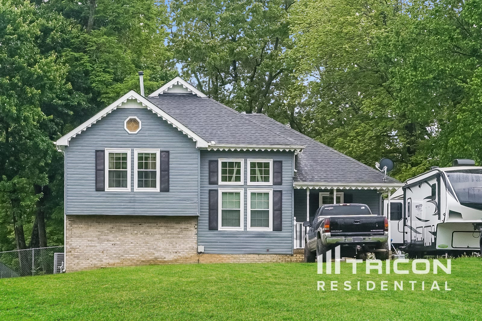 212 Robert Avenue White House TN