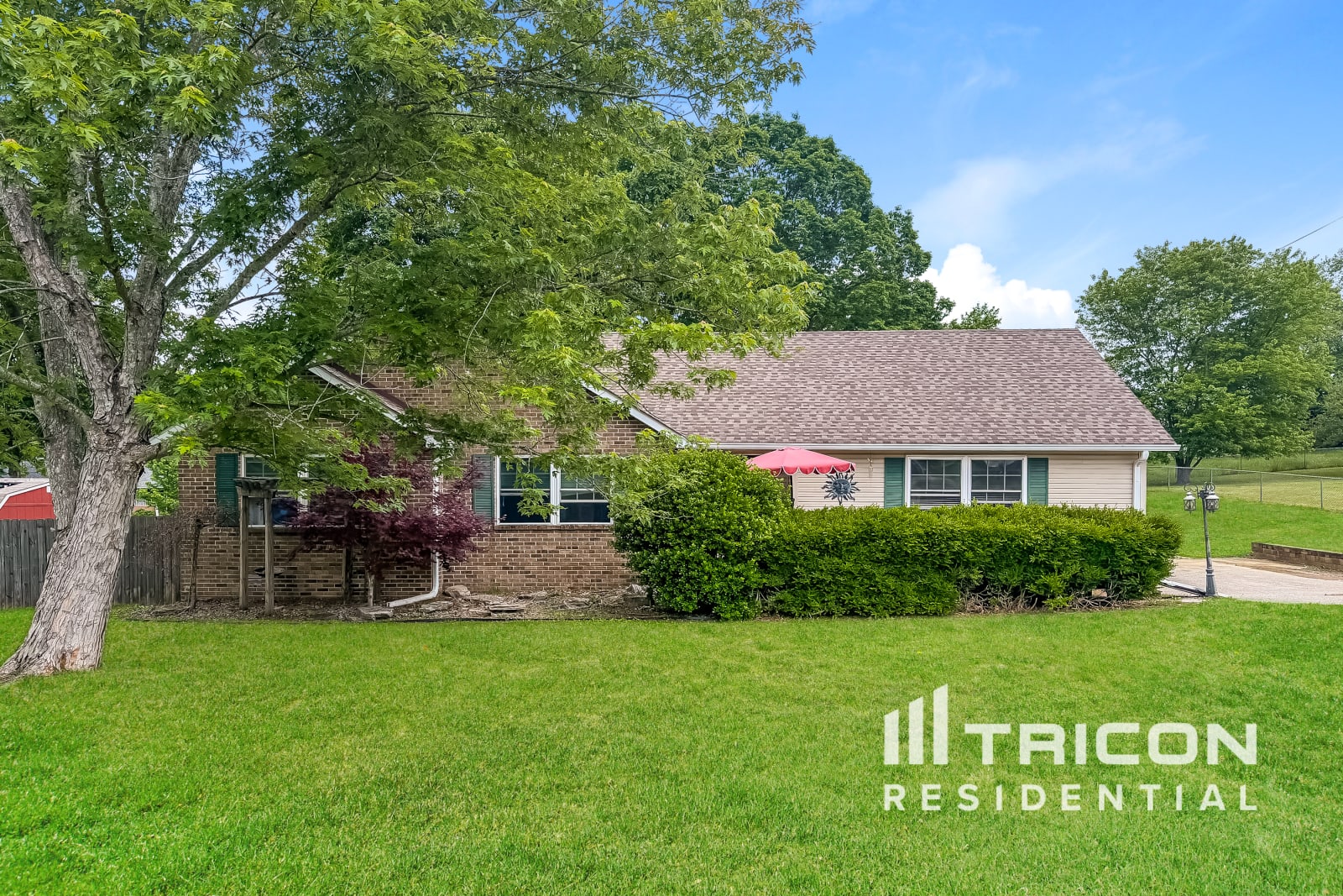 325 Forrest Dr Greenbrier TN