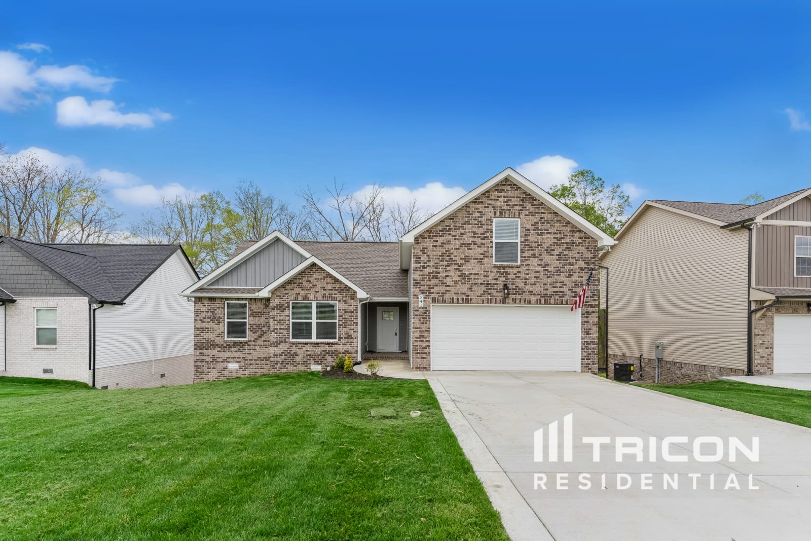 341 Green Hills Dr Springfield TN