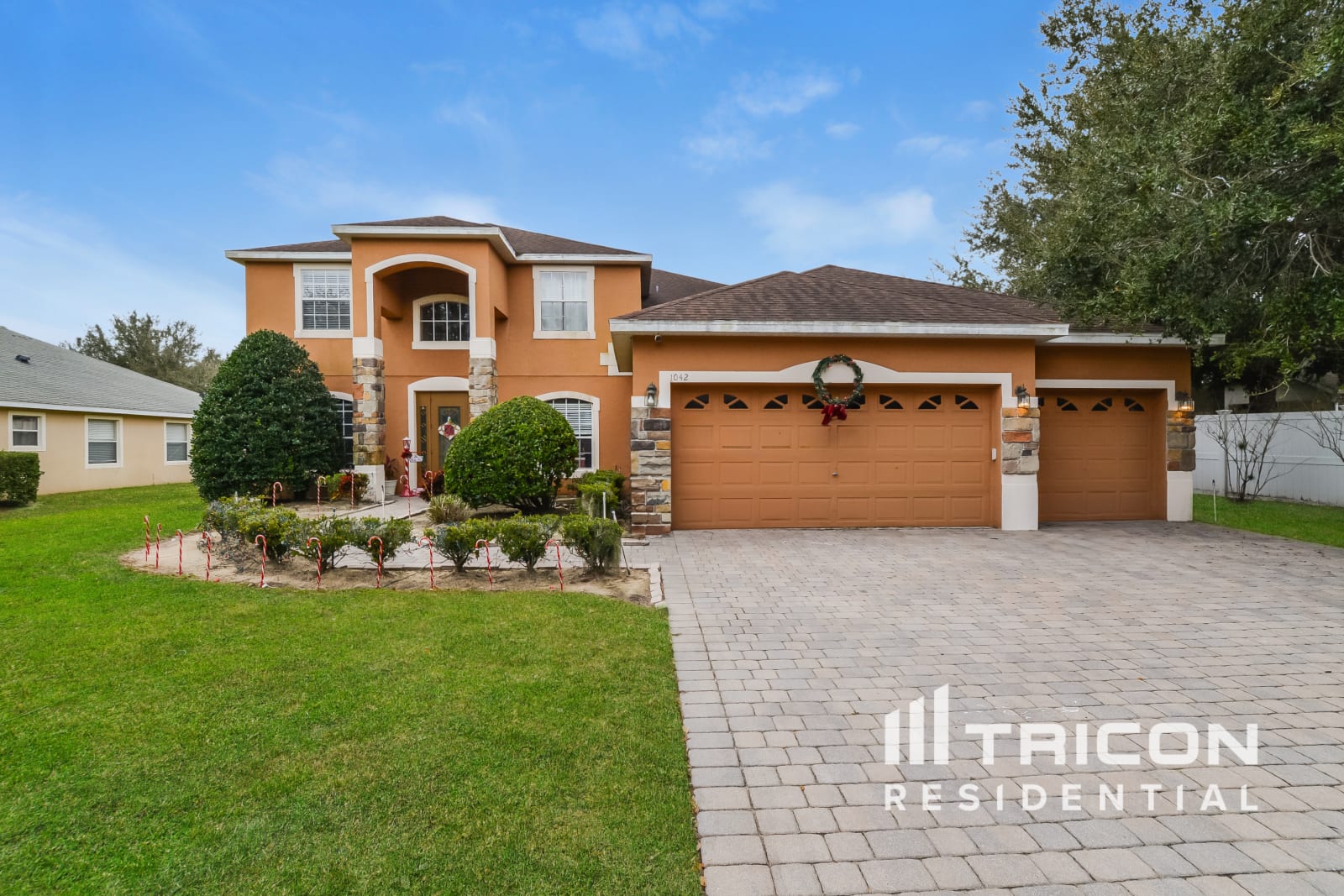 1042 Spinning Wheel Dr Apopka FL