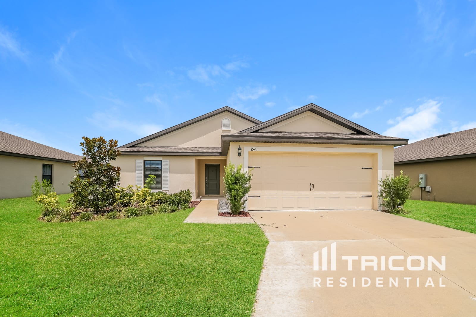 1520 Swan Lake Circle Dundee FL