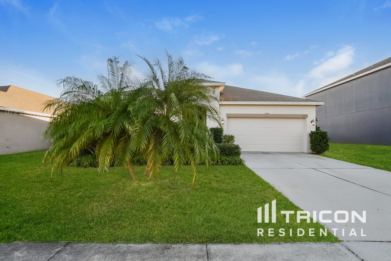 3252 Zander Drive Grand Island FL