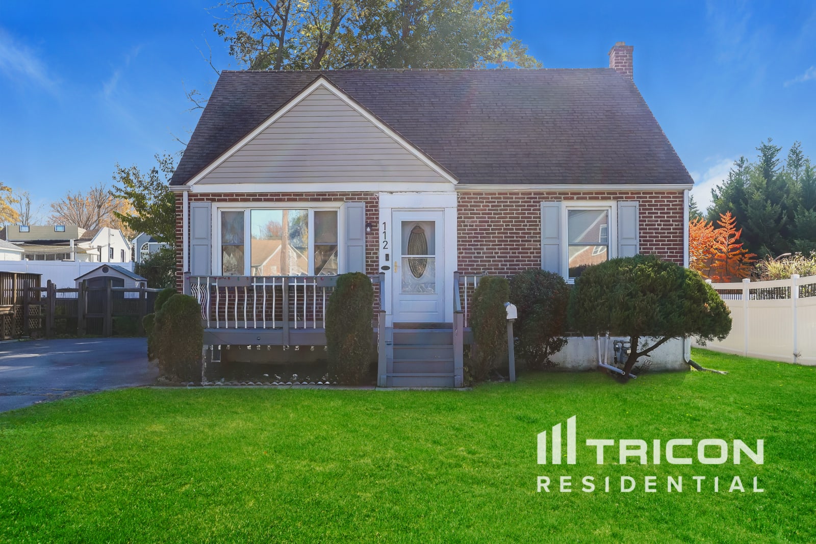 112 9th Ave Folsom PA