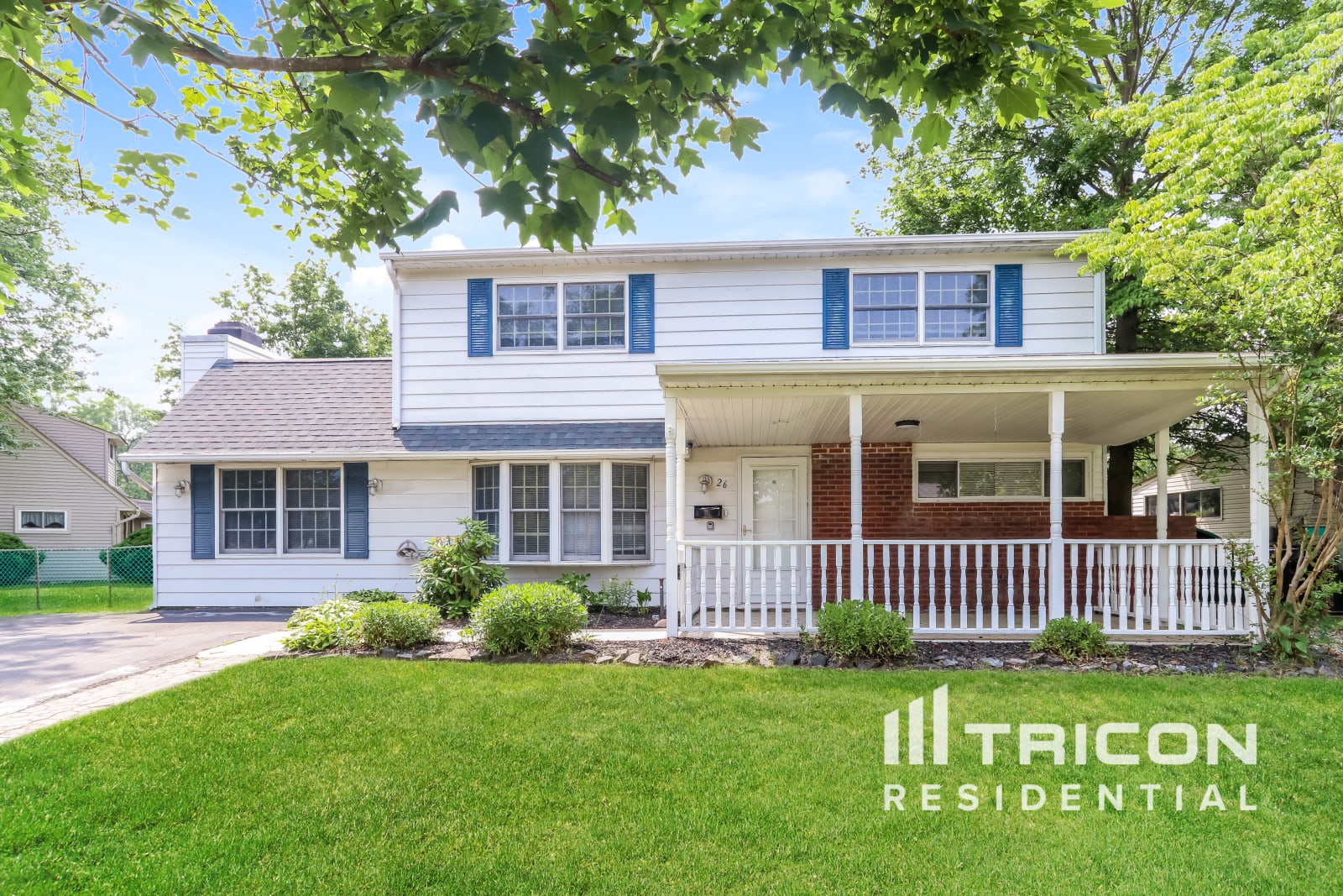 26 Village Ln Levittown PA