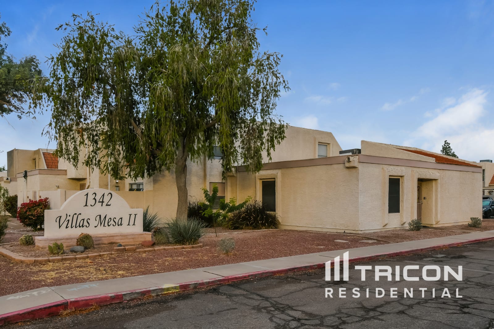 1342 W Emerald Ave Mesa AZ