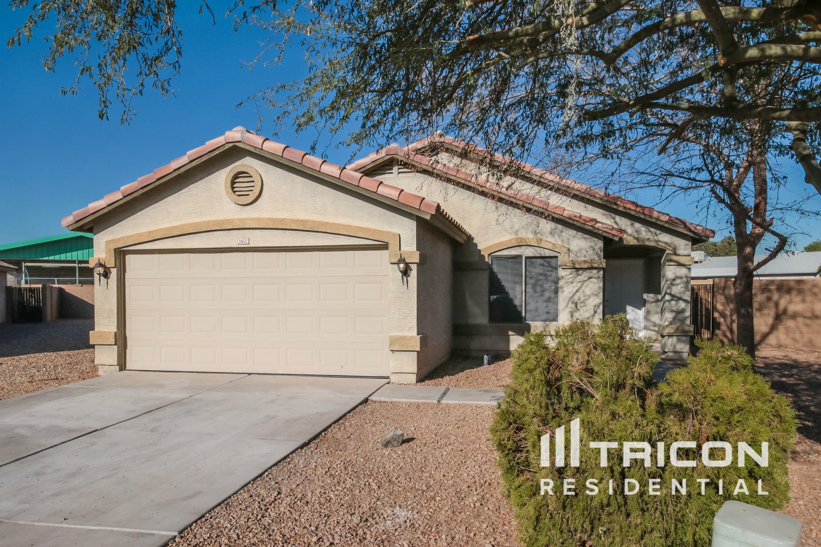 1602 S 65th Glen Phoenix AZ
