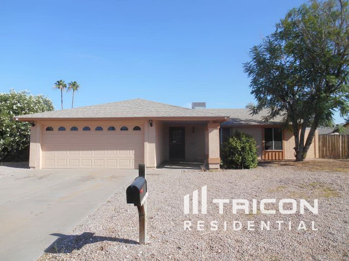 1618 W Palomino Drive Chandler AZ