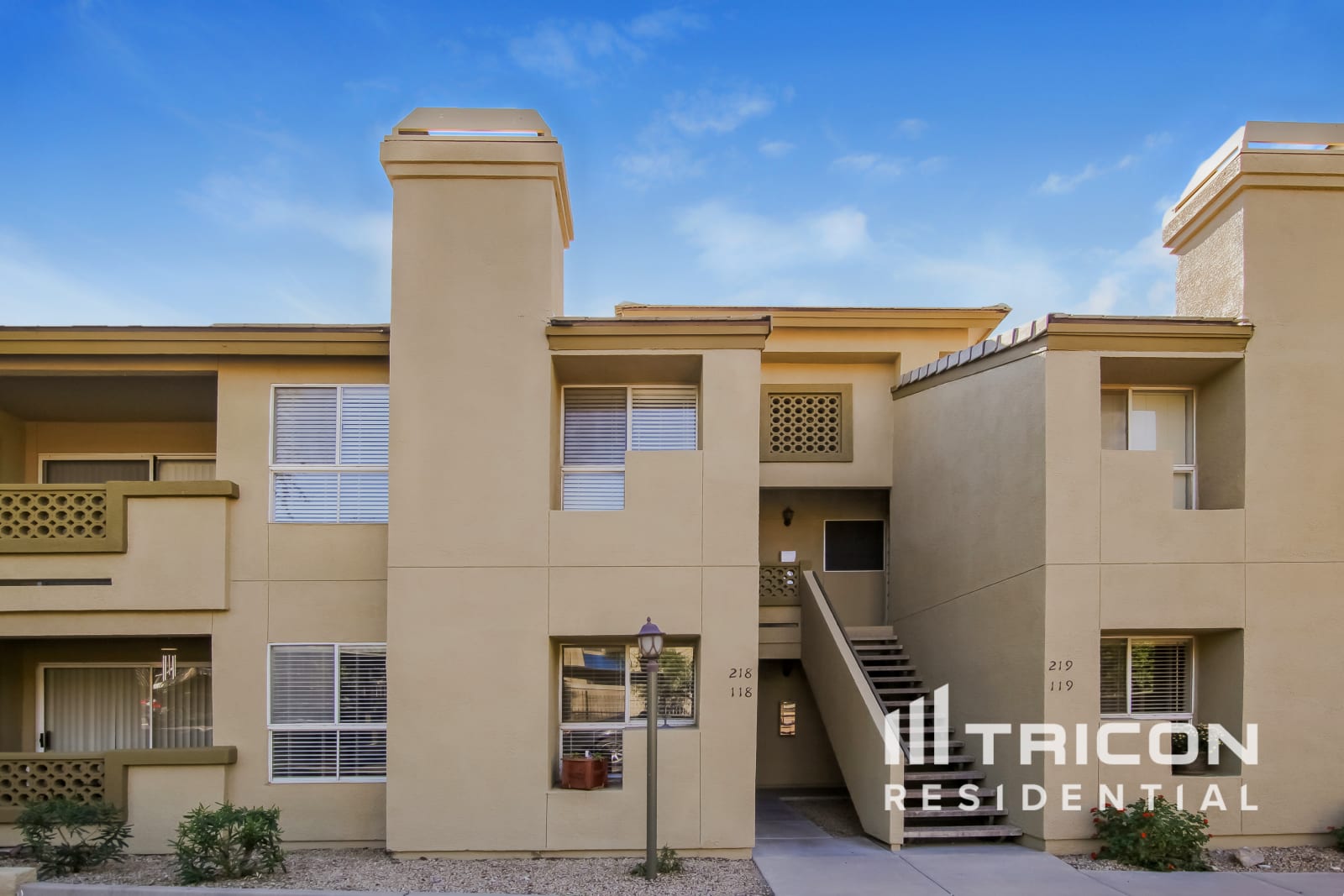 1880 E Morten Avenue Unit 218 Phoenix AZ