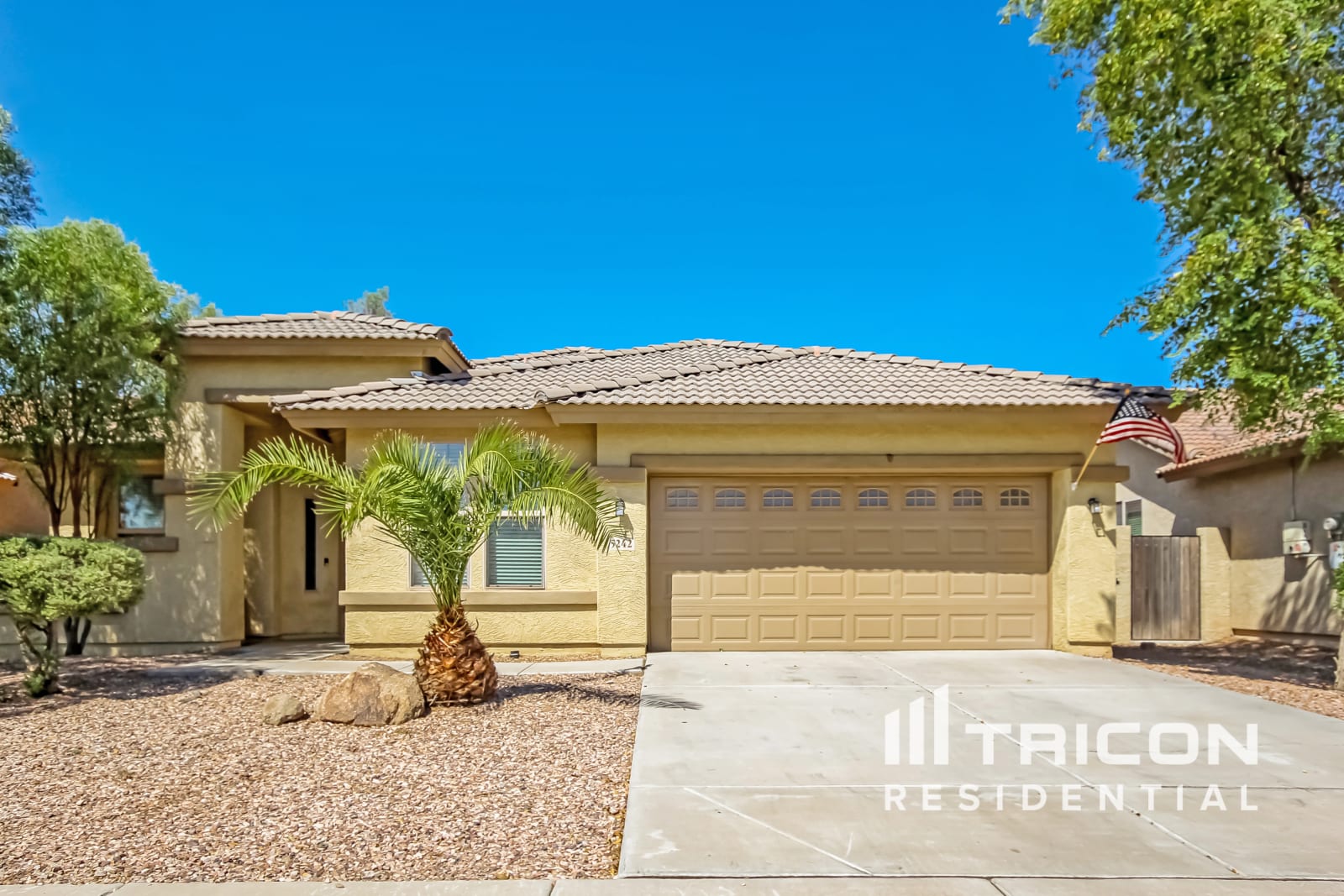 5242 S 33rd Avenue Phoenix AZ