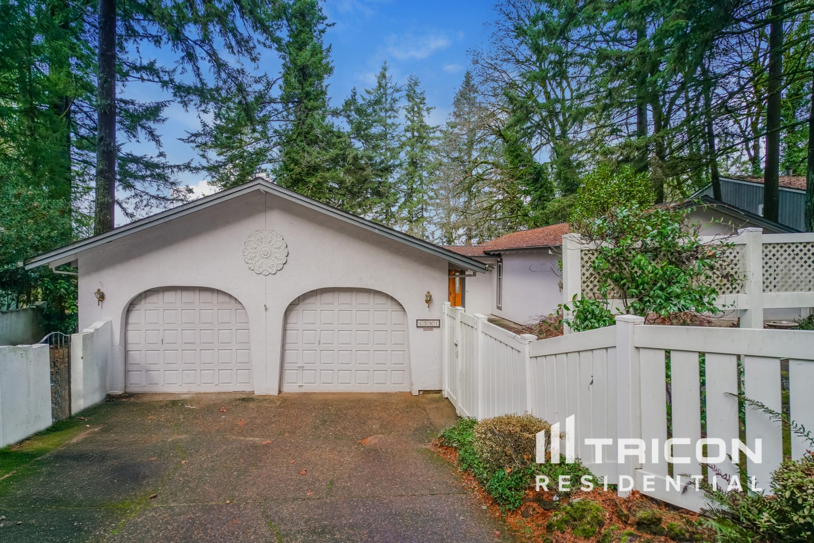 1581 Woodland Terrace Lake Oswego OR