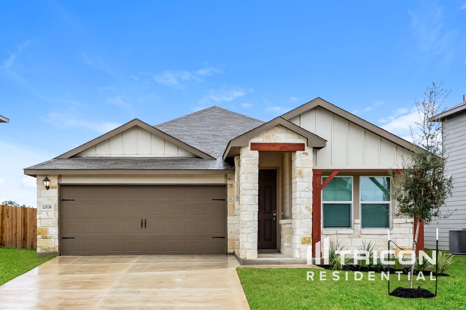 13530 Paxton Boulevard Saint Hedwig TX