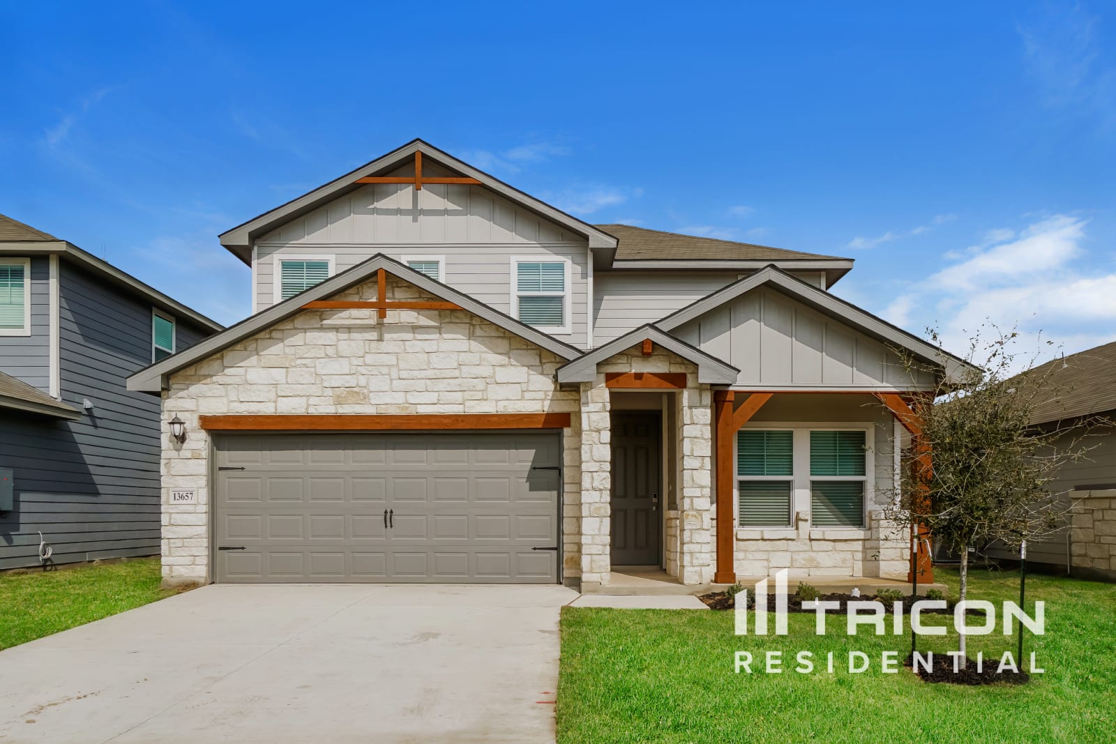 13657 Paxton Boulevard St. Hedwig TX