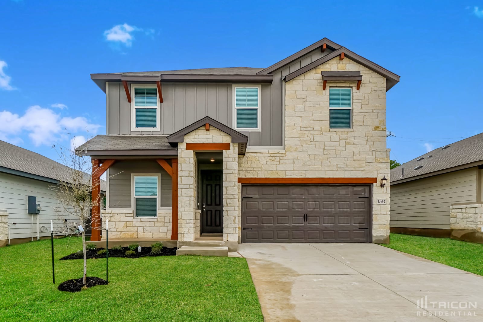 13662 Paxton Boulevard St. Hedwig TX