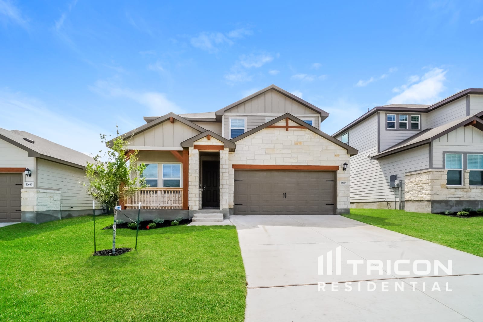 13682 Paxton Boulevard St. Hedwig TX