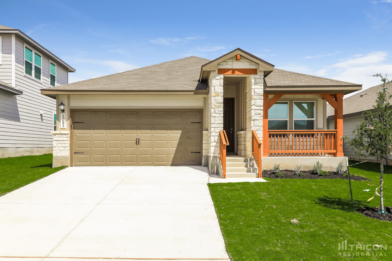 13693 Paxton Boulevard St. Hedwig TX
