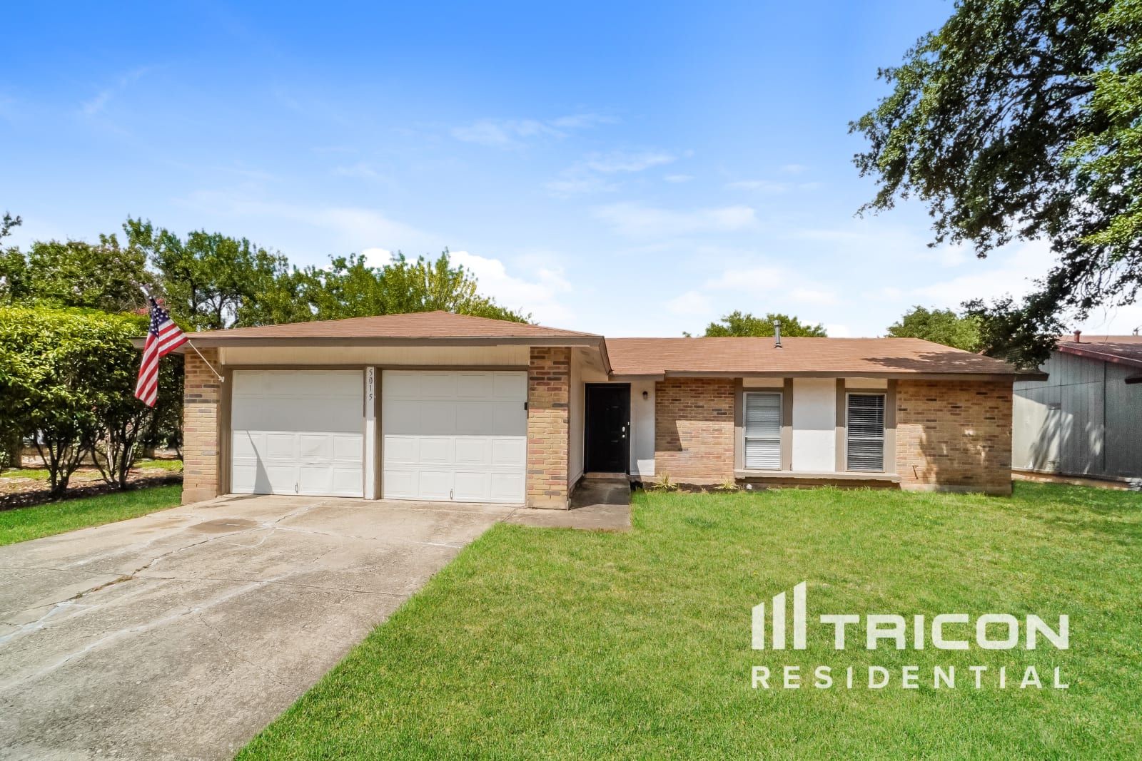 5015 Walt Schirra Street Kirby TX