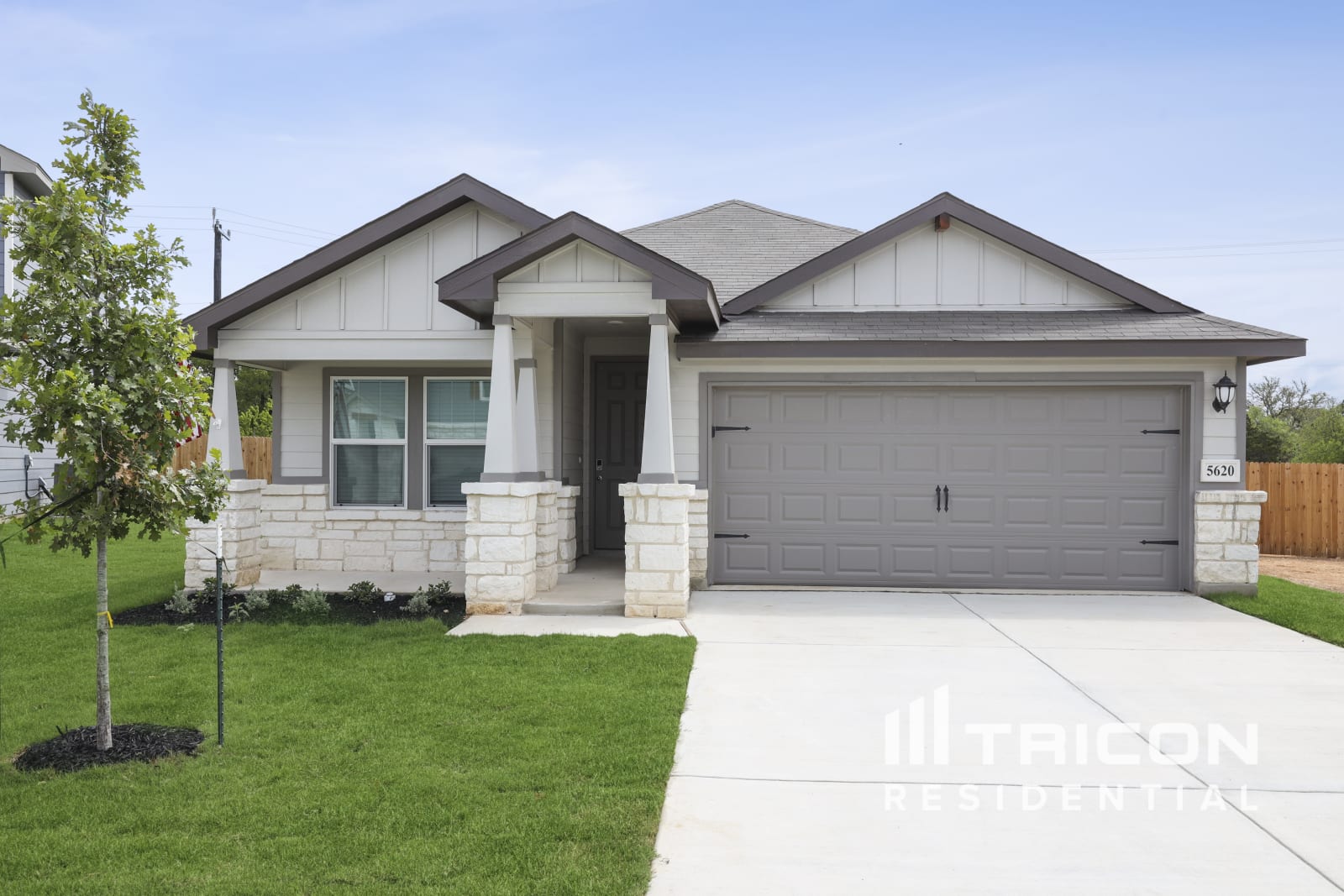 5620 Luna Pass Saint Hedwig TX