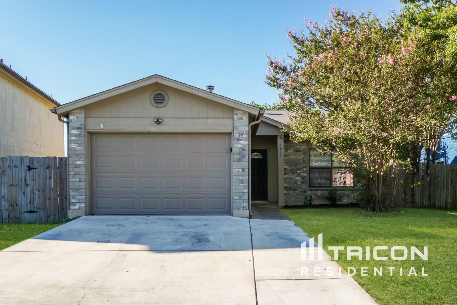 6854 Eden Grove Drive Converse TX