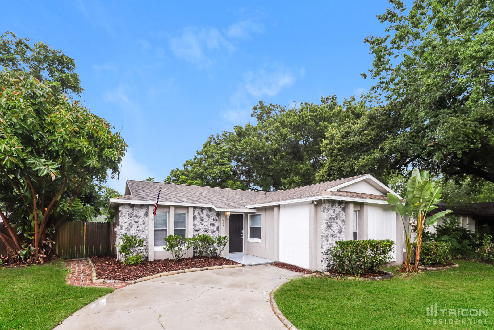 1005 Park Street Seffner FL