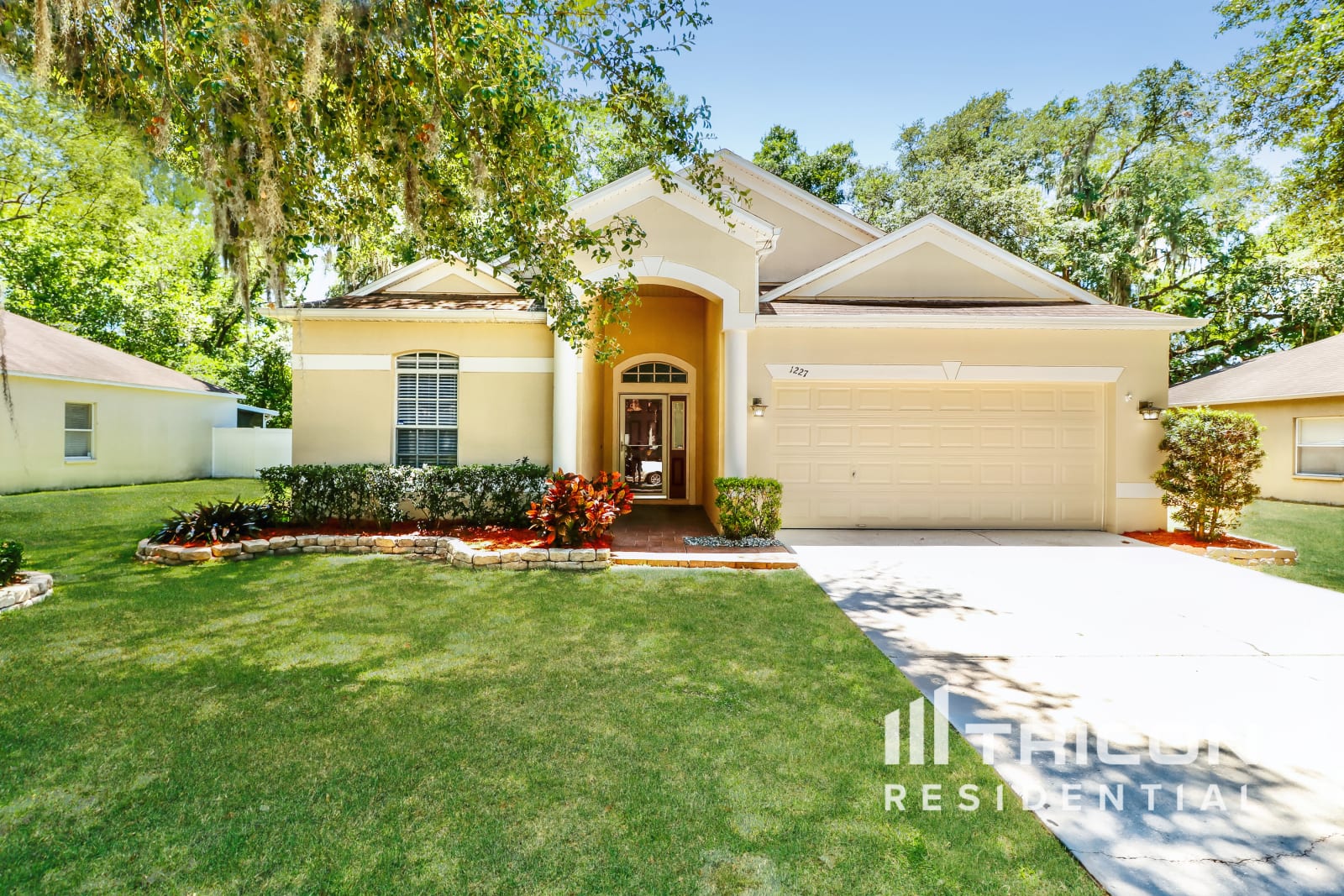 1227 Gordon Oaks Drive Plant City FL