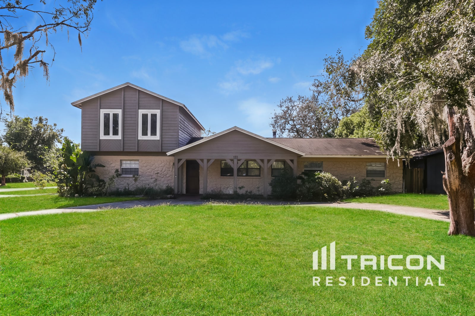 123 Whitaker Road Lutz FL