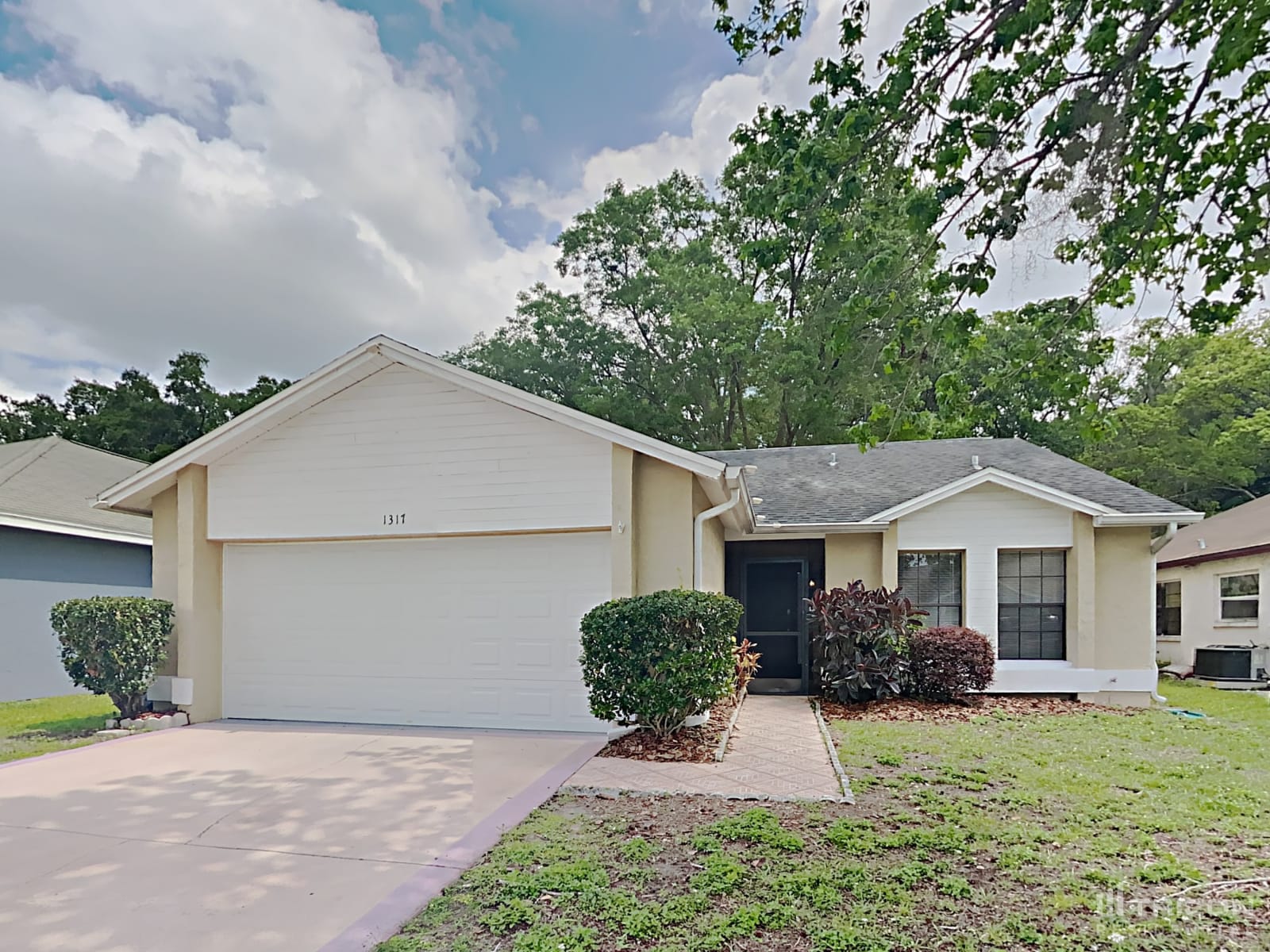 1317 Hatch Place Valrico FL