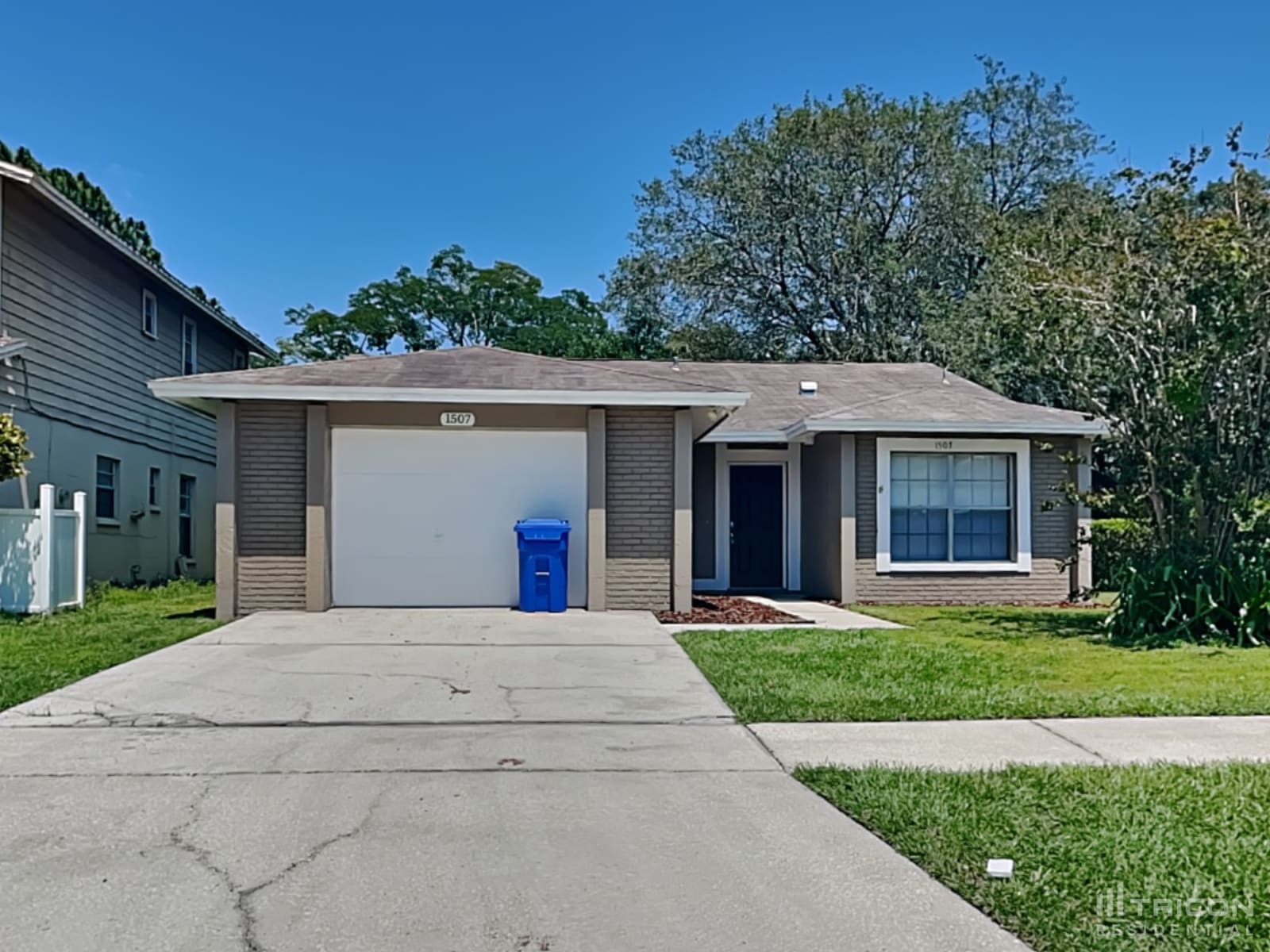 1507 Crossridge Drive Brandon FL