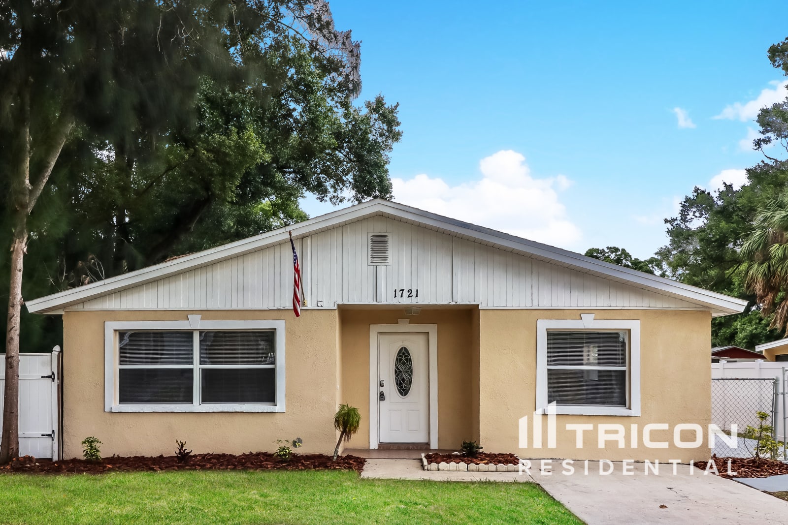 1721 W Comanche Avenue Tampa FL